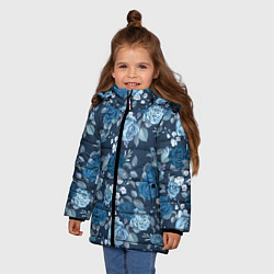 Куртка зимняя для девочки Голубые розы паттерн, цвет: 3D-черный — фото 2