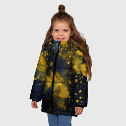 Куртка зимняя для девочки Акварелика в синем, цвет: 3D-черный — фото 2