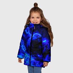Куртка зимняя для девочки Синий густой дым - inferno blue, цвет: 3D-черный — фото 2