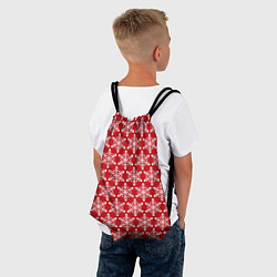 Рюкзак-мешок Снежинки белые на красном мелкий принт, цвет: 3D-принт — фото 2