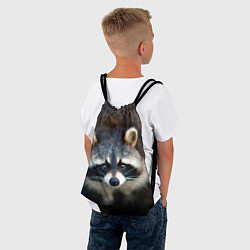 Рюкзак-мешок Застенчивый енот, цвет: 3D-принт — фото 2