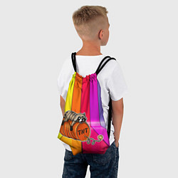 Рюкзак-мешок Енот привязан к бочке с тнт, цвет: 3D-принт — фото 2