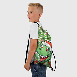 Рюкзак-мешок Зеленый радостный дракон новогодний, цвет: 3D-принт — фото 2