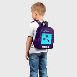 Детский рюкзак Символ Rust в неоновых цветах на темном фоне, цвет: 3D-принт — фото 2
