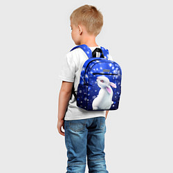 Детский рюкзак Белый кролик в снежинках, цвет: 3D-принт — фото 2