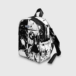 Детский рюкзак BMW черно белые краски, цвет: 3D-принт — фото 2