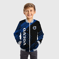 Бомбер детский Volvo следы от колес, цвет: 3D-серый — фото 2