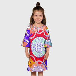 Платье клеш для девочки Яркий абстрактный зимний дизайн из снежинок, цвет: 3D-принт — фото 2