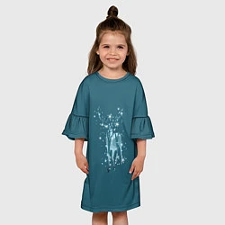 Платье клеш для девочки Деревья и снежинки в силуэте идущего оленя, цвет: 3D-принт — фото 2