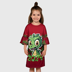 Платье клеш для девочки Маленький зеленый новогодний дракон, цвет: 3D-принт — фото 2