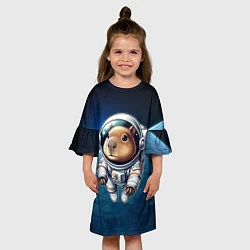 Платье клеш для девочки Кроха капибара в космическом скафандре, цвет: 3D-принт — фото 2