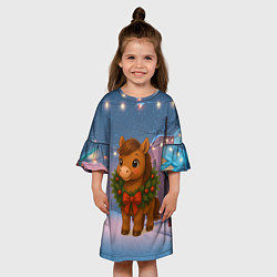 Платье клеш для девочки Лошадка с новогоднем венком 2026, цвет: 3D-принт — фото 2