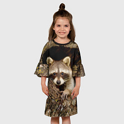 Платье клеш для девочки Енот в дупле, цвет: 3D-принт — фото 2