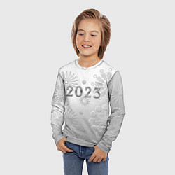 Лонгслив детский Новый год 2023 в снежинках, цвет: 3D-принт — фото 2