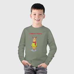 Лонгслив хлопковый детский Олень с Новым годом!, цвет: авокадо — фото 2