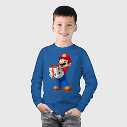 Лонгслив хлопковый детский Марио держит подарок, цвет: синий — фото 2
