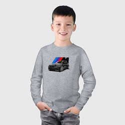 Лонгслив хлопковый детский BMW на фоне m performance, цвет: меланж — фото 2