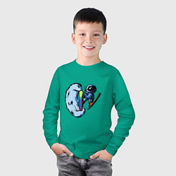 Лонгслив хлопковый детский Прыжок космонавта на лыжах с Месяца, цвет: зеленый — фото 2