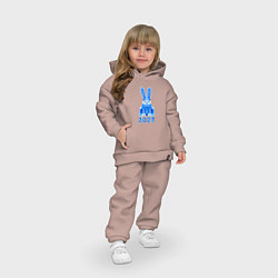Детский костюм оверсайз Геометрический синий кролик 2023, цвет: пыльно-розовый — фото 2