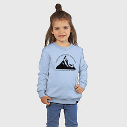 Свитшот хлопковый детский Горы и надпись: Лучше гор только горы, цвет: мягкое небо — фото 2