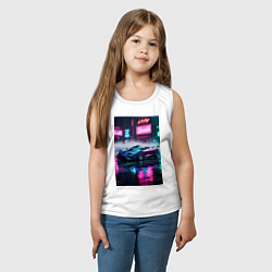Майка детская хлопок Суперкар возле неоновой вывески в стиле киберпанк, цвет: белый — фото 2