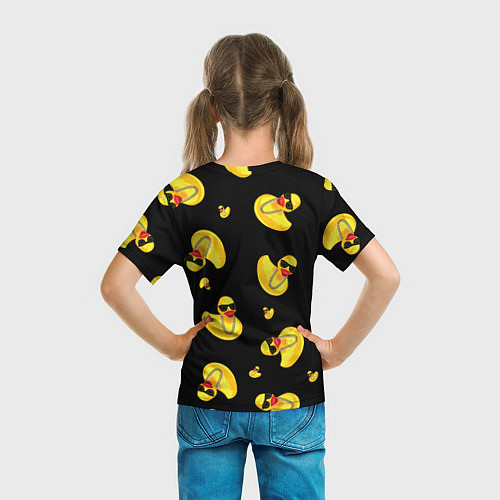Детская футболка Жёлтая уточка в в темных очках и цепочке на черном / 3D-принт – фото 6