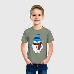 Футболка хлопковая детская Снеговик в шапочке, цвет: авокадо — фото 2