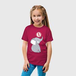 Футболка хлопковая детская Слонёнок с мячиком, цвет: маджента — фото 2