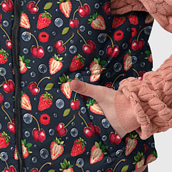 Детский жилет Ягоды клубники на темном фоне, цвет: 3D-светло-серый — фото 2