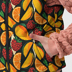Детский жилет Ягоды и фрукты в паттерне: малина манго апельсин, цвет: 3D-черный — фото 2