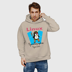 Толстовка оверсайз мужская Пингвин линукс в шляпе, цвет: миндальный — фото 2