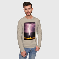 Лонгслив хлопковый мужской Дурак на холме, цвет: миндальный — фото 2