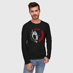 Лонгслив хлопковый мужской Медведь берсерк с рунами - символ викингов, цвет: черный — фото 2