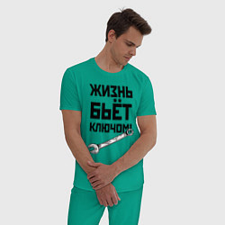 Пижама хлопковая мужская Жизнь бьёт ключом - шутка, цвет: зеленый — фото 2