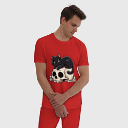 Пижама хлопковая мужская Черный кот лежит на черепе, цвет: красный — фото 2