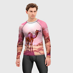 Рашгард мужской Верблюд в розовой пустыне, цвет: 3D-принт — фото 2