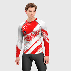 Рашгард мужской Детройт Ред Уингз - брызги красок, цвет: 3D-принт — фото 2