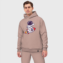 Мужской костюм оверсайз Космонавт летит на ракете, цвет: пыльно-розовый — фото 2