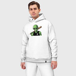 Мужской костюм оверсайз Зеленый пришелец с битой, цвет: белый — фото 2