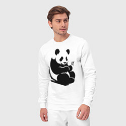 Костюм хлопковый мужской Сидящая чёрная панда с бамбуком, цвет: белый — фото 2