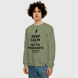Свитшот хлопковый мужской Keep Calm & Go To Hogwarts, цвет: авокадо — фото 2