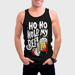 Майка-безрукавка мужская Ho - ho - hold my beer, цвет: 3D-черный — фото 2