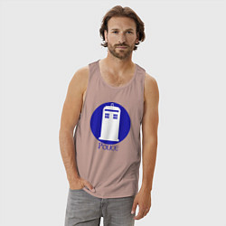 Майка мужская хлопок Tardis police, цвет: пыльно-розовый — фото 2