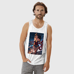 Майка мужская хлопок Чудо-женщина на крыше с городским фоном в стиле ко, цвет: белый — фото 2