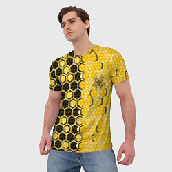 Футболка мужская Киберпанк соты шестиугольники жёлтый и чёрный с па, цвет: 3D-принт — фото 2