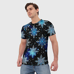 Футболка мужская Стилизованный чёрно-синий со снежинками, цвет: 3D-принт — фото 2