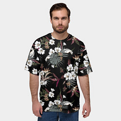 Футболка оверсайз мужская Белые цветы в темноте, цвет: 3D-принт — фото 2