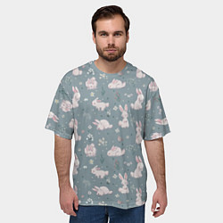 Футболка оверсайз мужская Белые зайки на лужайке, цвет: 3D-принт — фото 2