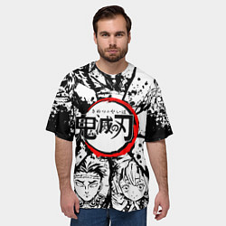 Футболка оверсайз мужская Kimetsu no yaiba чернобелый аниме коллаж, цвет: 3D-принт — фото 2