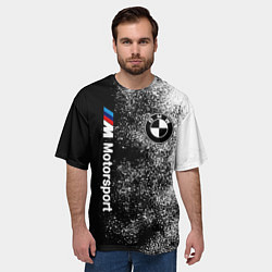 Футболка оверсайз мужская БМВ Черно-белый логотип, цвет: 3D-принт — фото 2